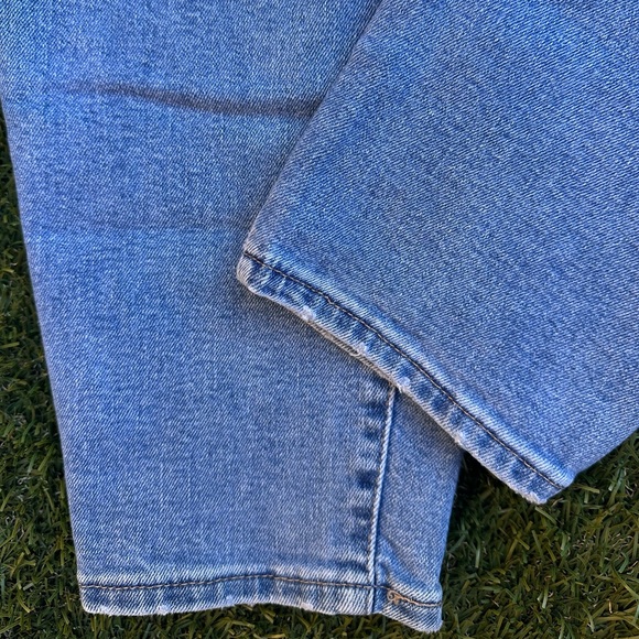 Levi's SilverTab Women’s High Waisted Mom Jeans Retro Baggy Stretch Denim 32 27L - Picture 7 of 10